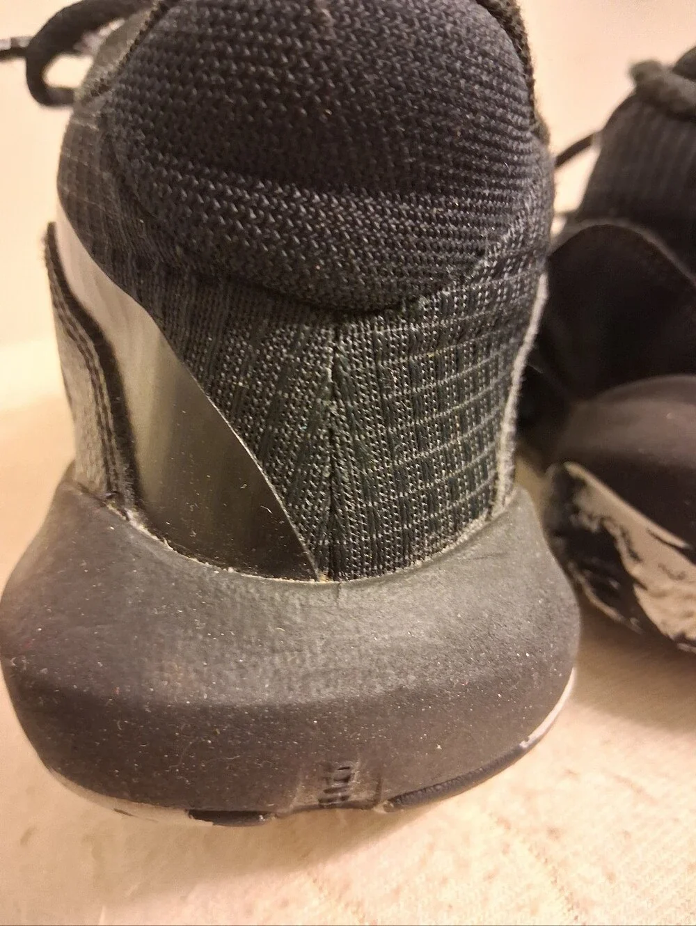 Under Armour boy black